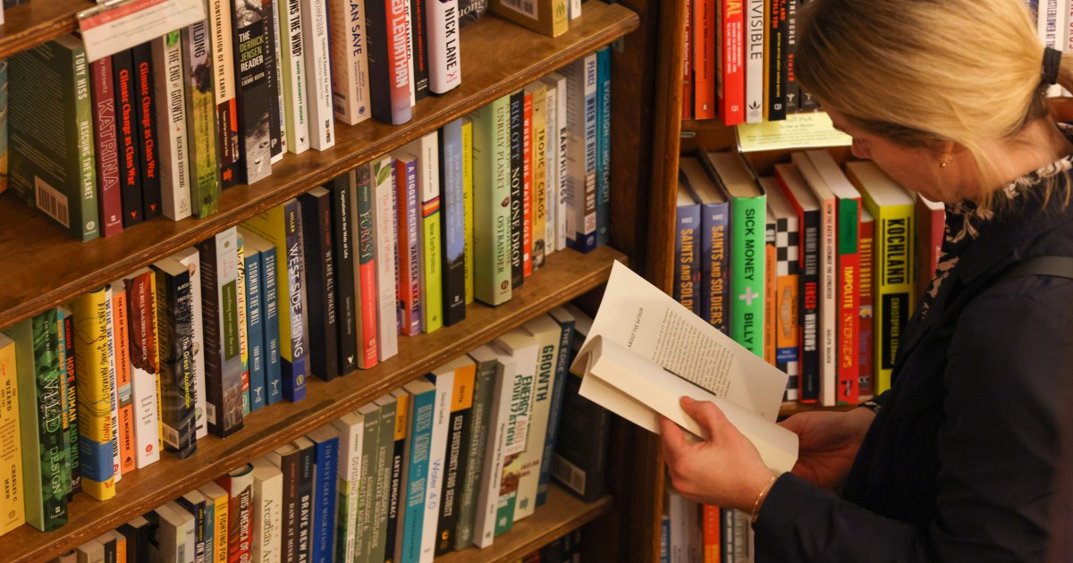books that explain politics