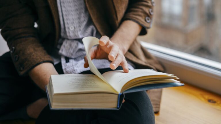 How to Annotate a Book: A Comprehensive Guide for Readers - Glass Writer